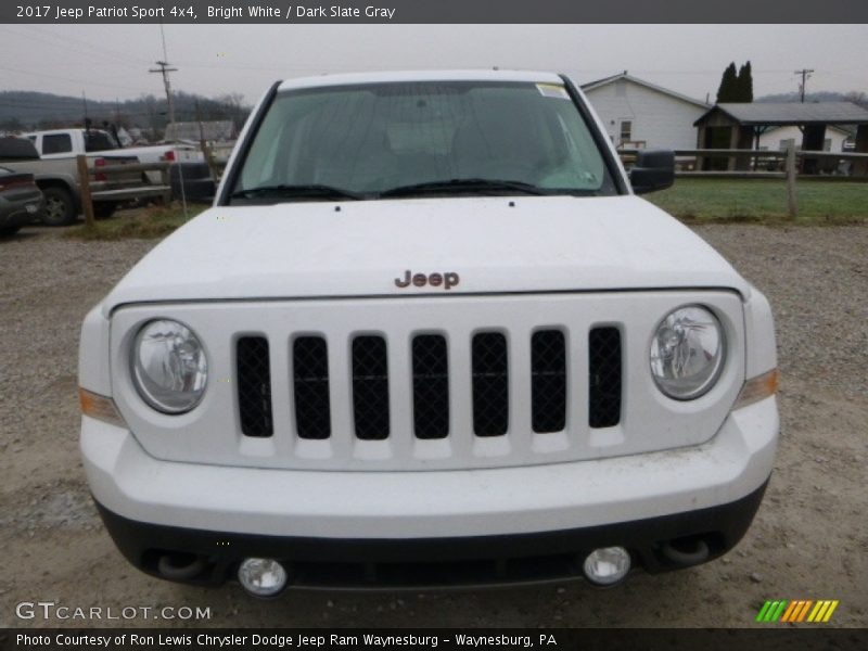 Bright White / Dark Slate Gray 2017 Jeep Patriot Sport 4x4