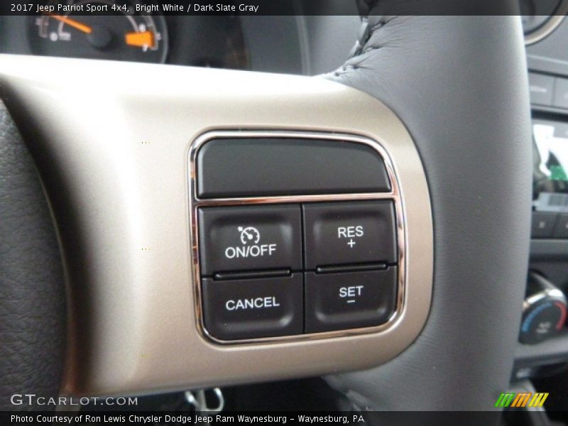 Bright White / Dark Slate Gray 2017 Jeep Patriot Sport 4x4
