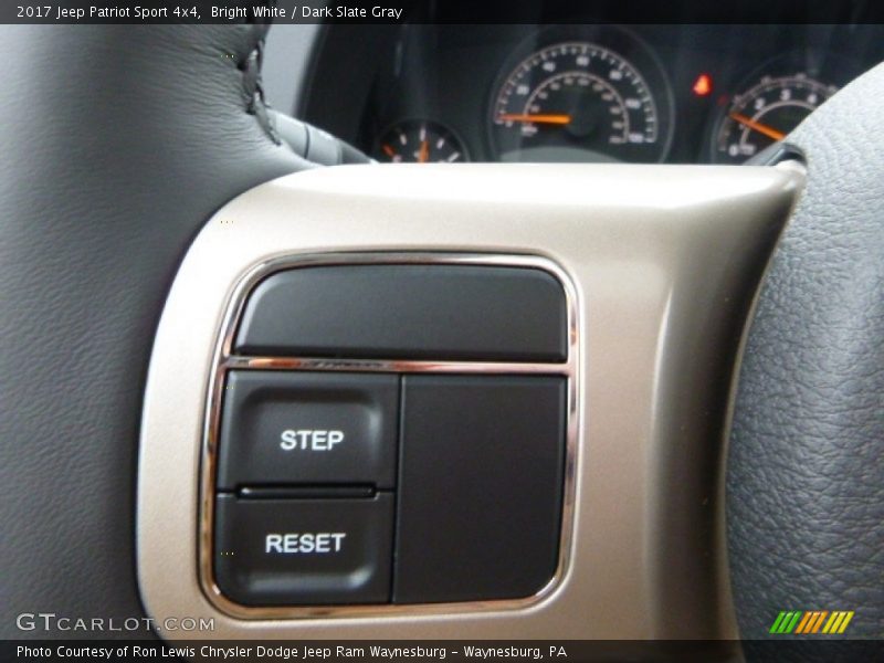 Bright White / Dark Slate Gray 2017 Jeep Patriot Sport 4x4
