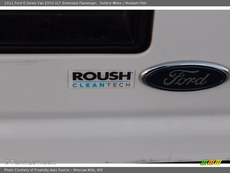 Oxford White / Medium Flint 2011 Ford E Series Van E350 XLT Extended Passenger