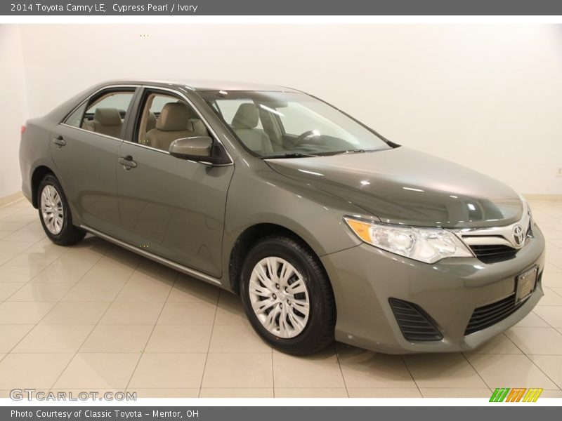 Cypress Pearl / Ivory 2014 Toyota Camry LE