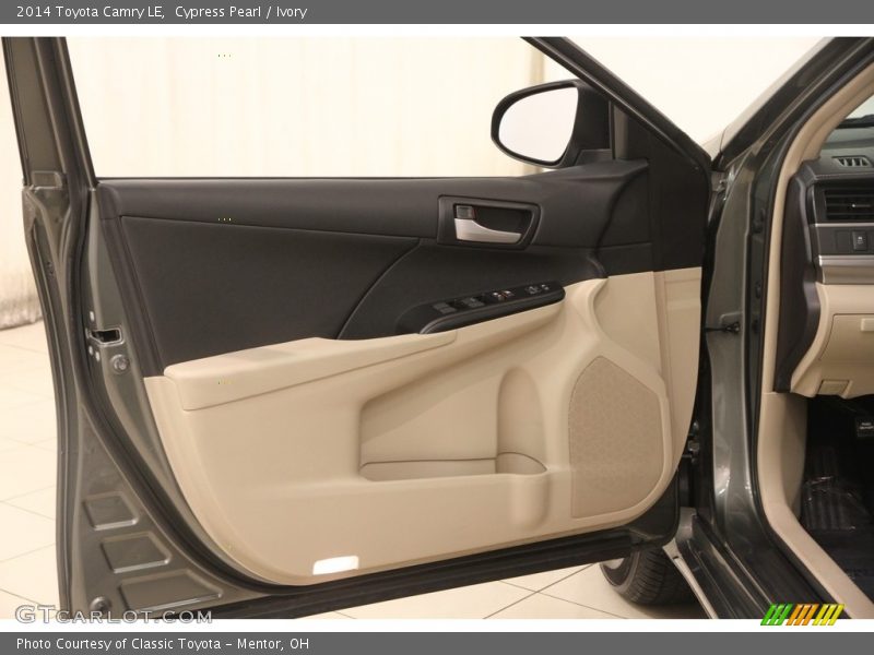 Cypress Pearl / Ivory 2014 Toyota Camry LE
