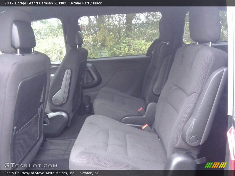 Octane Red / Black 2017 Dodge Grand Caravan SE Plus