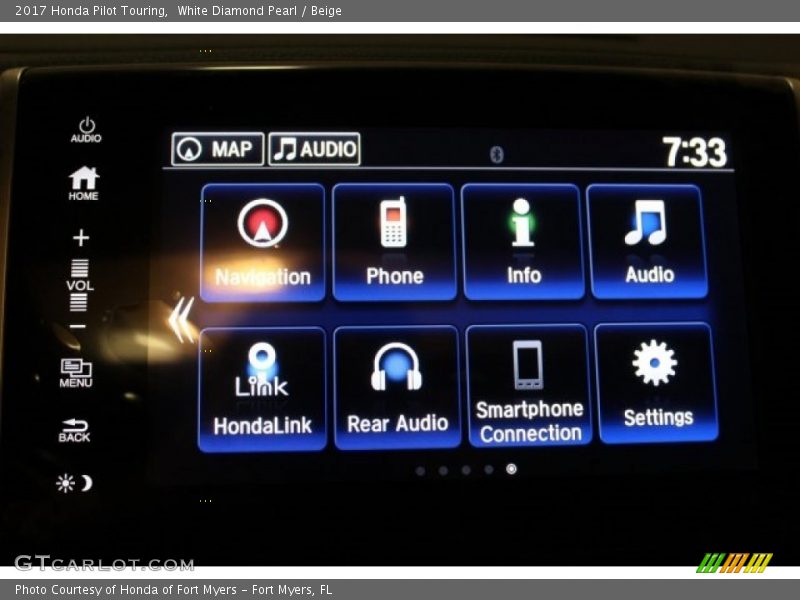 White Diamond Pearl / Beige 2017 Honda Pilot Touring