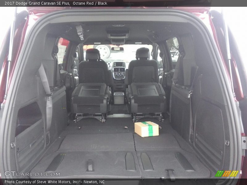 Octane Red / Black 2017 Dodge Grand Caravan SE Plus