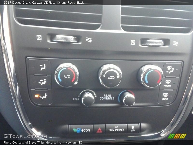 Octane Red / Black 2017 Dodge Grand Caravan SE Plus