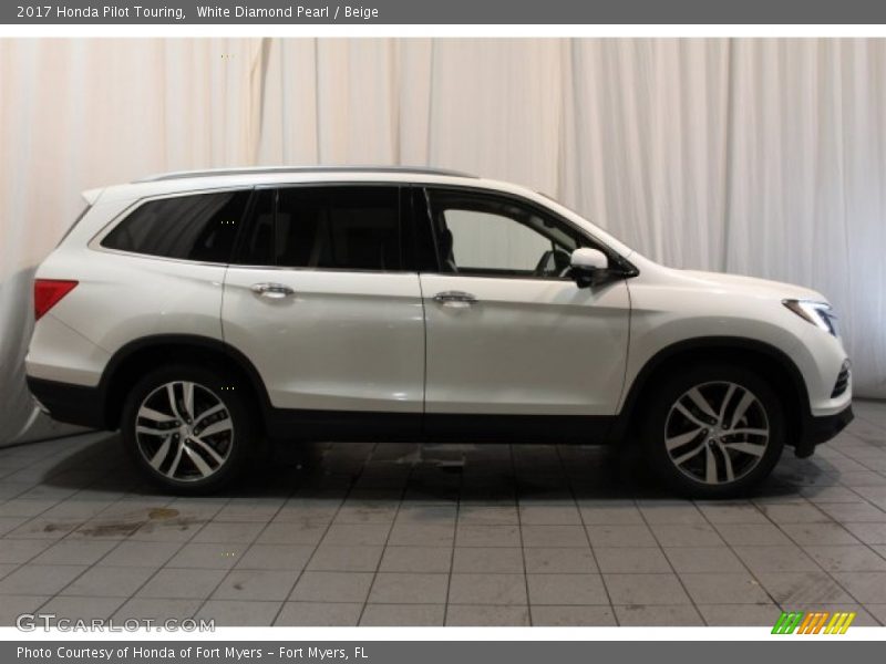 White Diamond Pearl / Beige 2017 Honda Pilot Touring