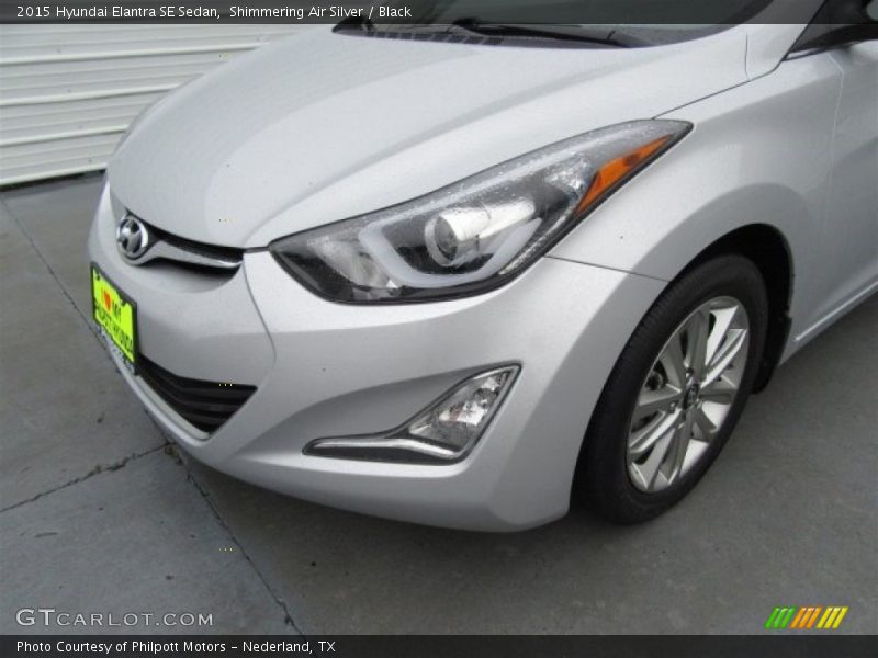 Shimmering Air Silver / Black 2015 Hyundai Elantra SE Sedan