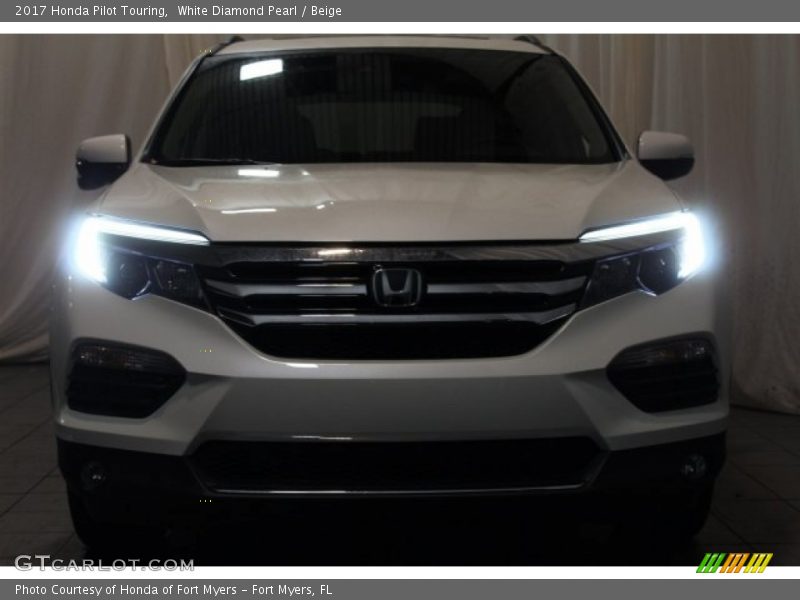 White Diamond Pearl / Beige 2017 Honda Pilot Touring