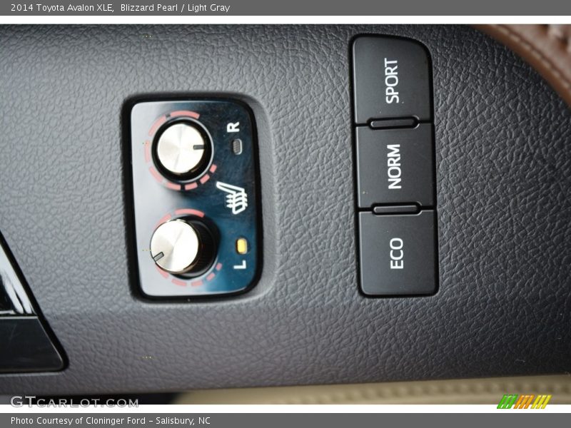 Blizzard Pearl / Light Gray 2014 Toyota Avalon XLE