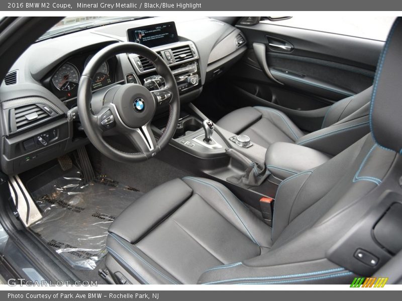 Mineral Grey Metallic / Black/Blue Highlight 2016 BMW M2 Coupe