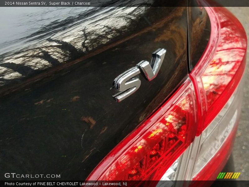 Super Black / Charcoal 2014 Nissan Sentra SV