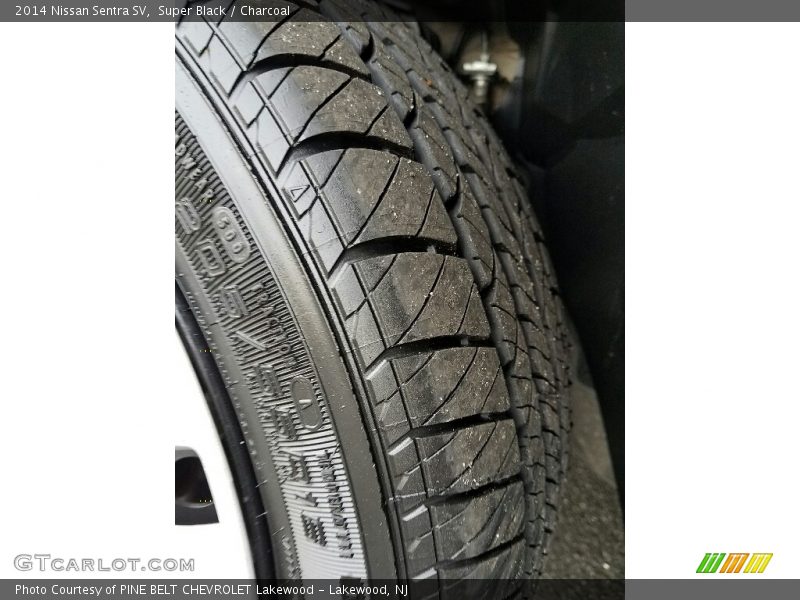 Super Black / Charcoal 2014 Nissan Sentra SV