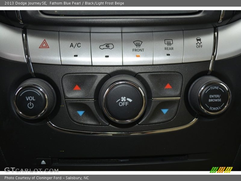 Fathom Blue Pearl / Black/Light Frost Beige 2013 Dodge Journey SE
