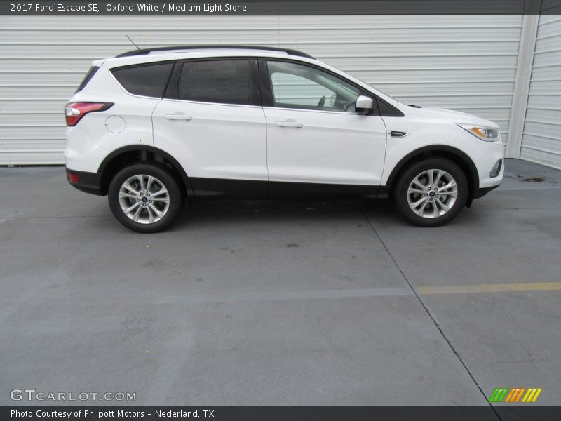 Oxford White / Medium Light Stone 2017 Ford Escape SE