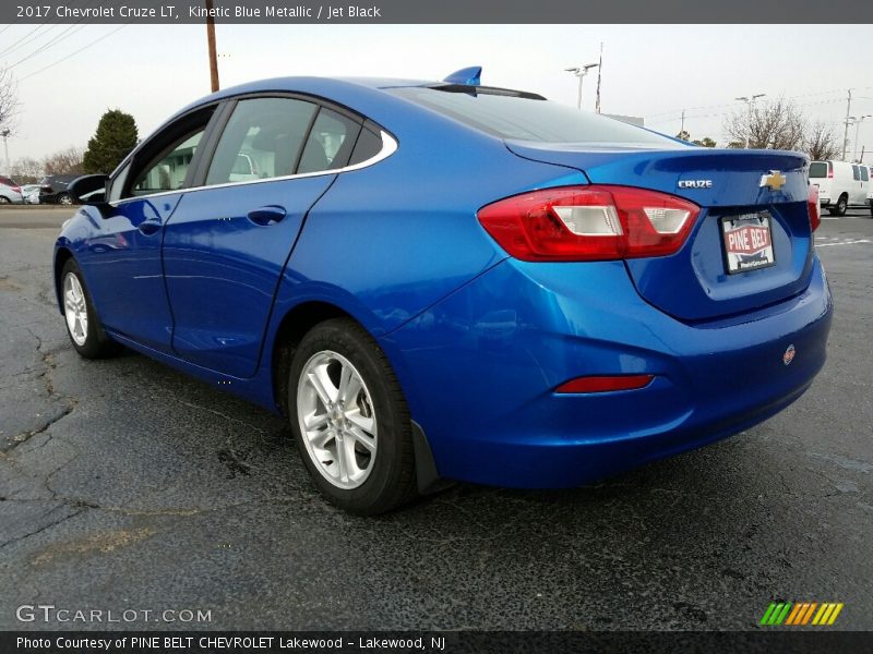 Kinetic Blue Metallic / Jet Black 2017 Chevrolet Cruze LT