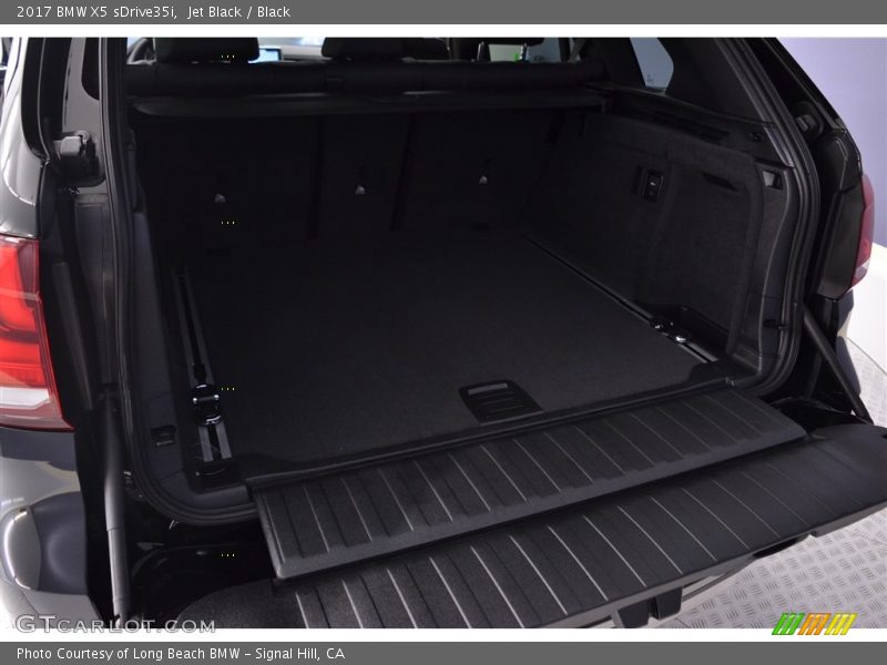 Jet Black / Black 2017 BMW X5 sDrive35i