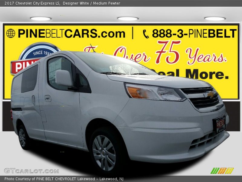 Designer White / Medium Pewter 2017 Chevrolet City Express LS