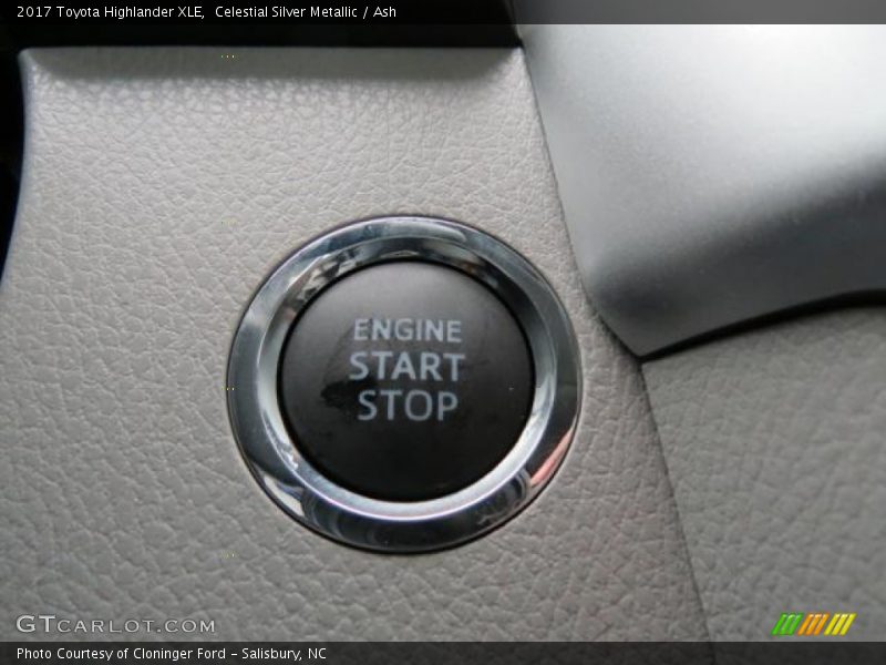 Controls of 2017 Highlander XLE