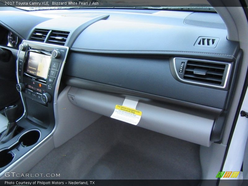 Blizzard White Pearl / Ash 2017 Toyota Camry XLE