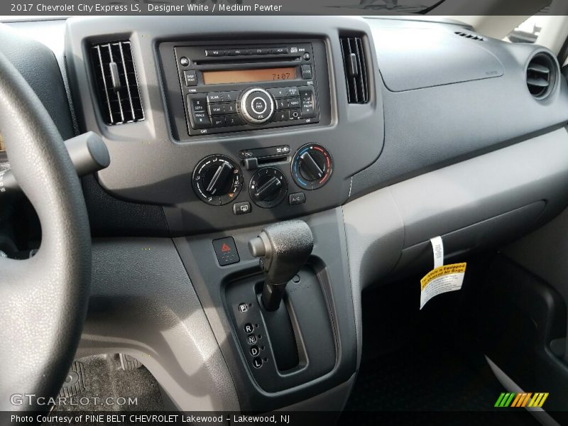 Designer White / Medium Pewter 2017 Chevrolet City Express LS