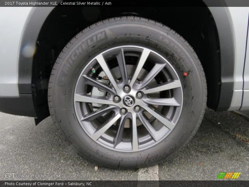 Celestial Silver Metallic / Ash 2017 Toyota Highlander XLE