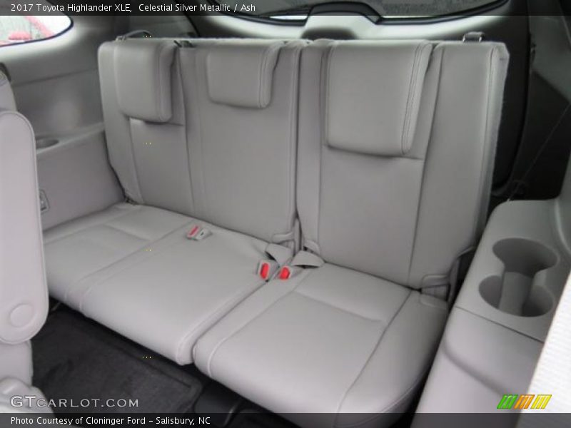 Celestial Silver Metallic / Ash 2017 Toyota Highlander XLE