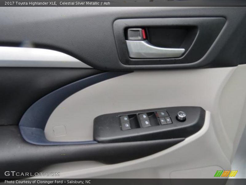 Celestial Silver Metallic / Ash 2017 Toyota Highlander XLE