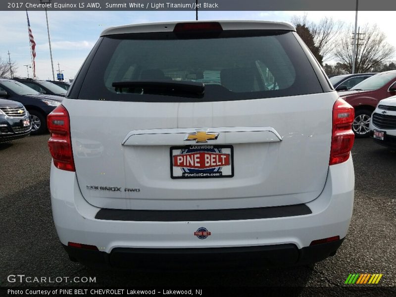Summit White / Light Titanium/Jet Black 2017 Chevrolet Equinox LS AWD