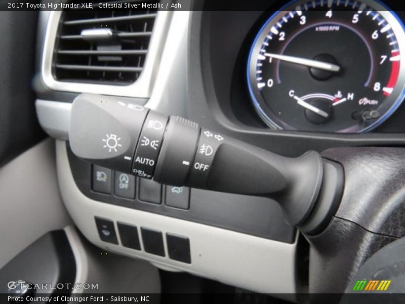 Celestial Silver Metallic / Ash 2017 Toyota Highlander XLE