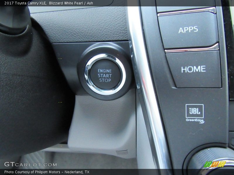 Blizzard White Pearl / Ash 2017 Toyota Camry XLE