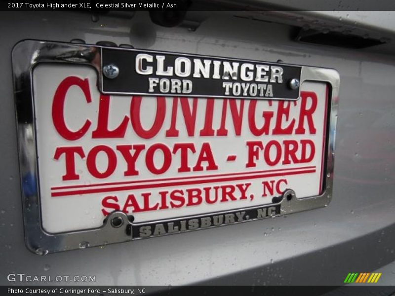 Celestial Silver Metallic / Ash 2017 Toyota Highlander XLE