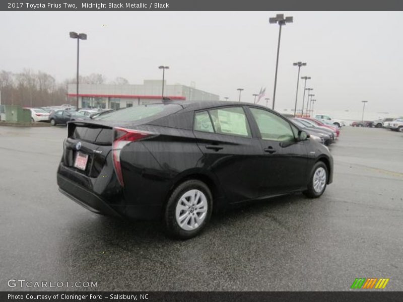 Midnight Black Metallic / Black 2017 Toyota Prius Two