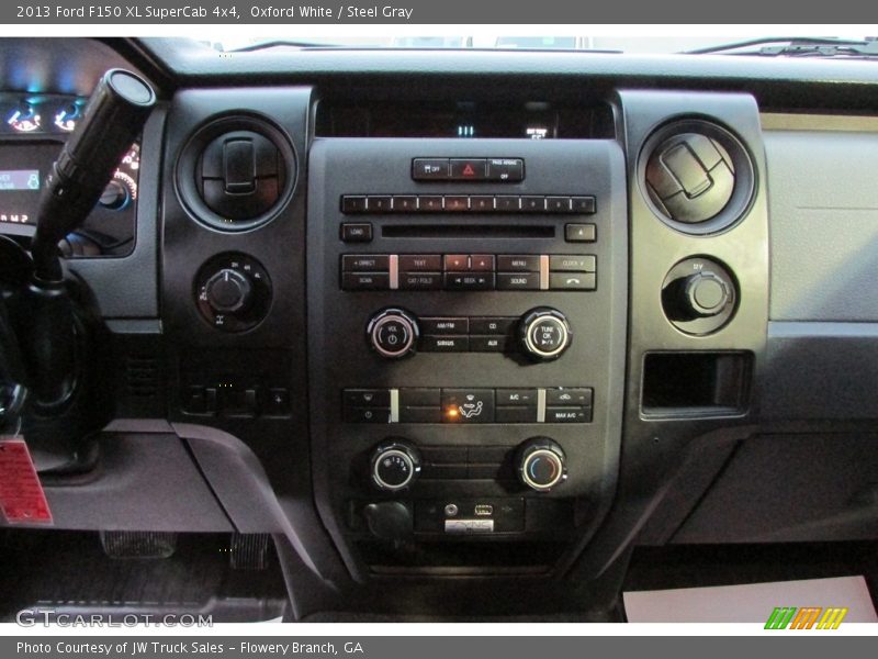 Oxford White / Steel Gray 2013 Ford F150 XL SuperCab 4x4
