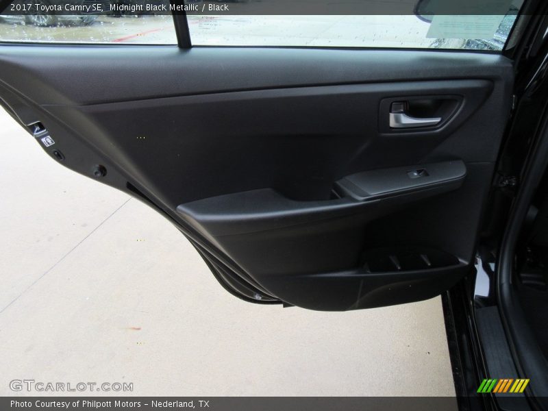 Midnight Black Metallic / Black 2017 Toyota Camry SE