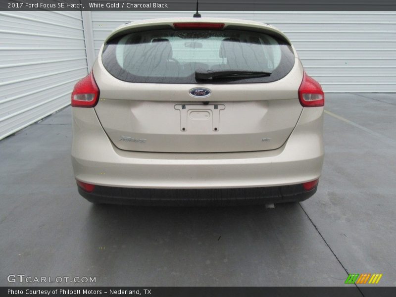 White Gold / Charcoal Black 2017 Ford Focus SE Hatch