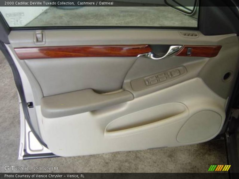 Cashmere / Oatmeal 2000 Cadillac DeVille Tuxedo Collection