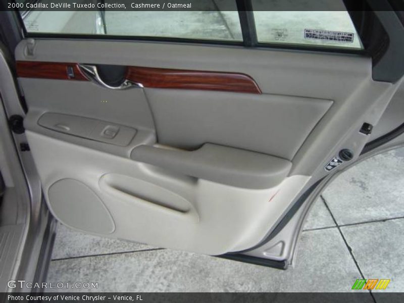 Cashmere / Oatmeal 2000 Cadillac DeVille Tuxedo Collection