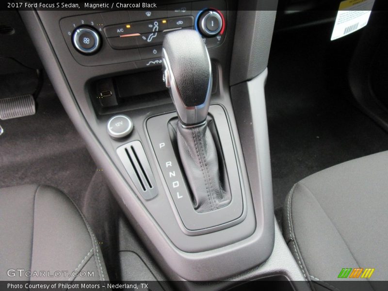 Magnetic / Charcoal Black 2017 Ford Focus S Sedan