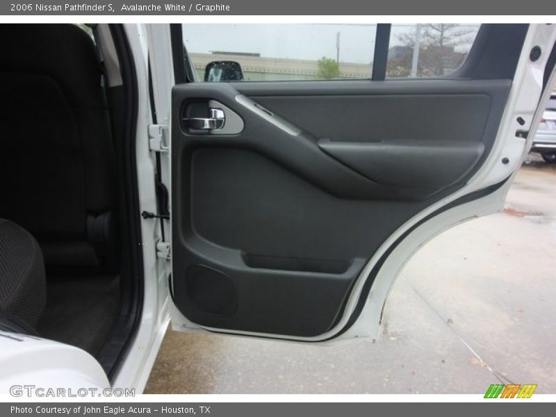 Avalanche White / Graphite 2006 Nissan Pathfinder S
