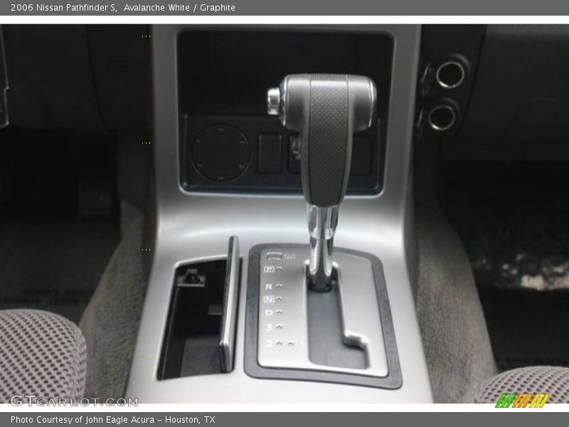 Avalanche White / Graphite 2006 Nissan Pathfinder S