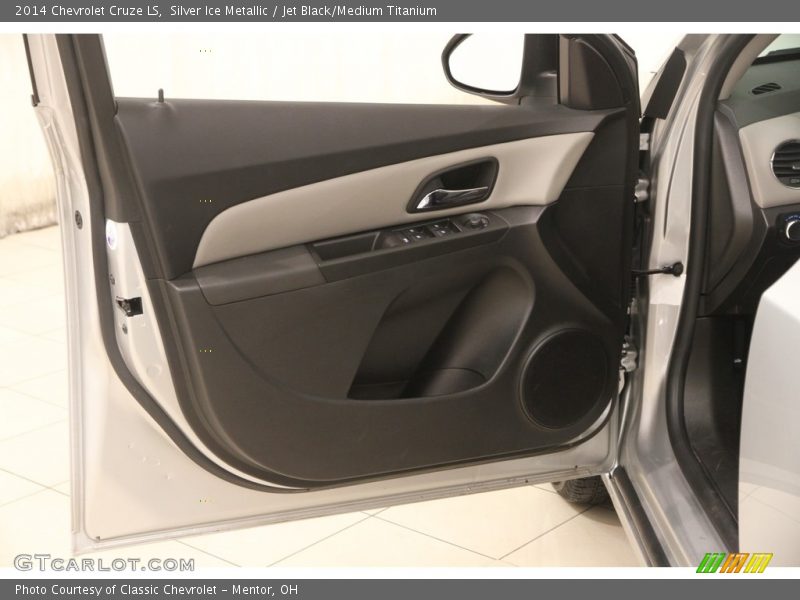 Silver Ice Metallic / Jet Black/Medium Titanium 2014 Chevrolet Cruze LS