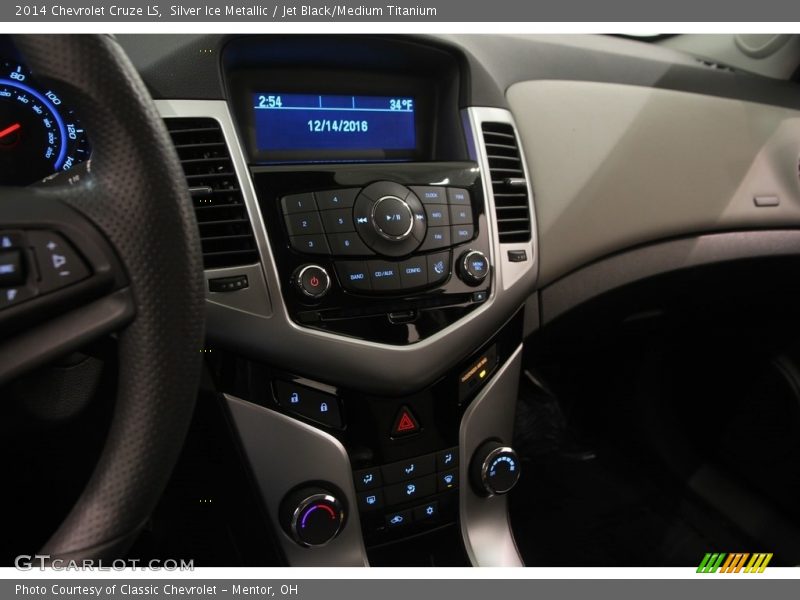 Silver Ice Metallic / Jet Black/Medium Titanium 2014 Chevrolet Cruze LS