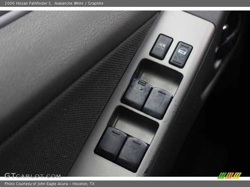 Avalanche White / Graphite 2006 Nissan Pathfinder S