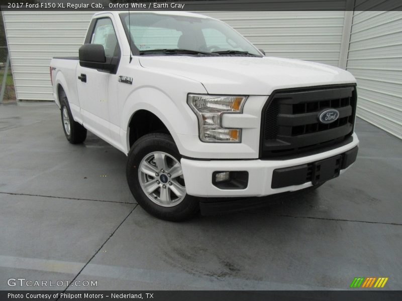 Front 3/4 View of 2017 F150 XL Regular Cab