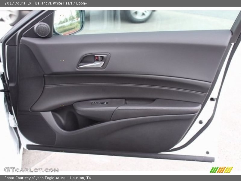 Bellanova White Pearl / Ebony 2017 Acura ILX