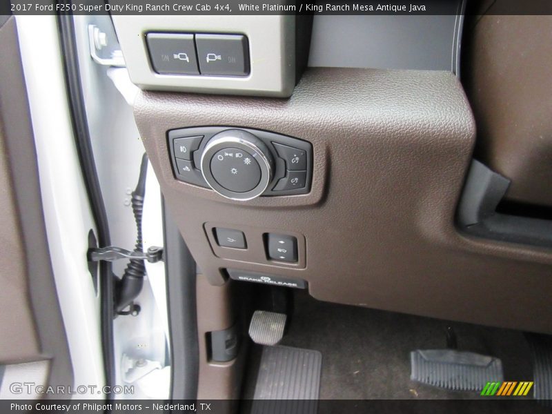 Controls of 2017 F250 Super Duty King Ranch Crew Cab 4x4