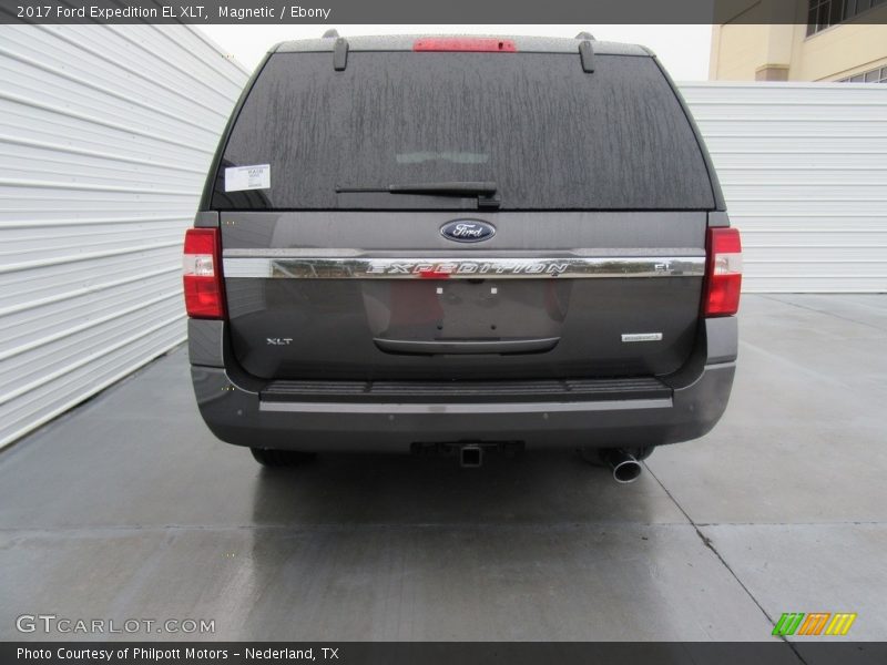 Magnetic / Ebony 2017 Ford Expedition EL XLT