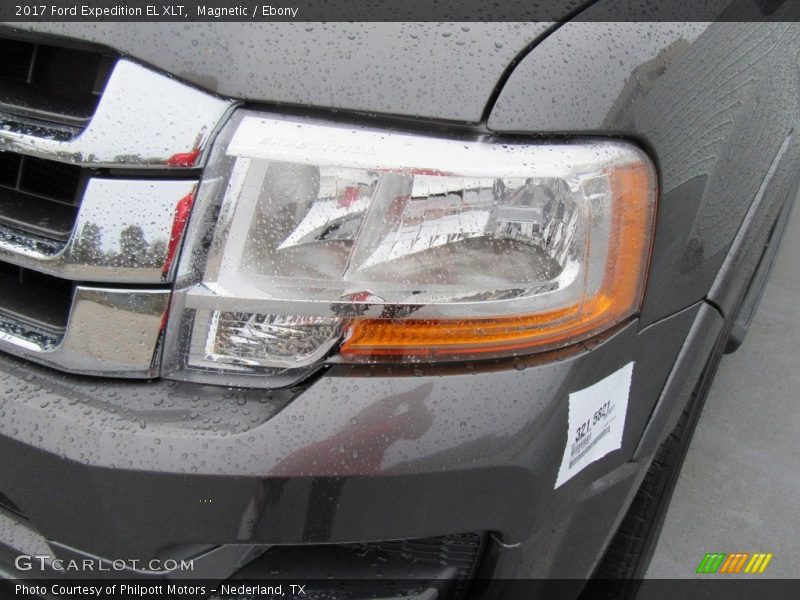 Magnetic / Ebony 2017 Ford Expedition EL XLT