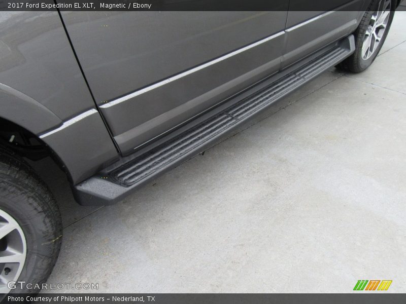 Magnetic / Ebony 2017 Ford Expedition EL XLT